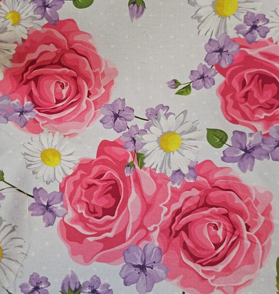 Tecido Sarja Impermeável Rosas Fundo Branco 9100e7317S